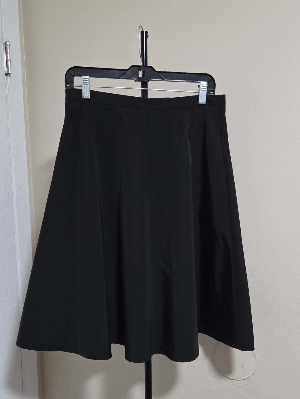 Nwt Lord & Taylor Black A-Line Midi Skirt - Picture 4 of 7